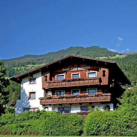 Apartment In Hart Im Zillertal With Garden Balcony Parking Fuegen Exterior photo